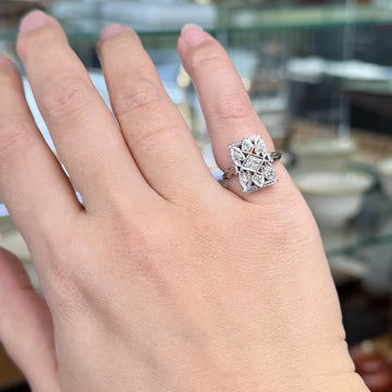 1930's Art Deco Diamond Filigree Panel Ring 18k