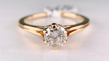 Vintage 1980's .60 Carat Solitaire Diamond Engagement Ring 18k Yellow Gold