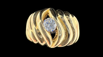 1970s Fluted Semi Dome Diamond Yellow Gold Solitaire Ring