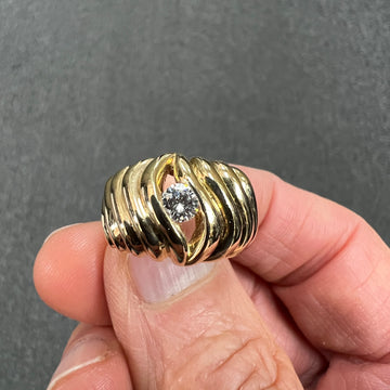 1970s Fluted Semi Dome Diamond Yellow Gold Solitaire Ring