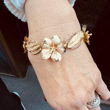 1950s Vintage Flower And Leaf Yellow Gold Bracelet - Jacob's Diamond and Estate Jewelry