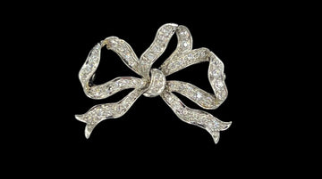 Tiffany Edwardian Old Mine Cut Diamond Platinum And 18k Gold Bow Brooch Circa 1910