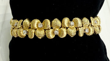 Vintage 1970's Flower Diamond Bracelet 18k Yellow Gold