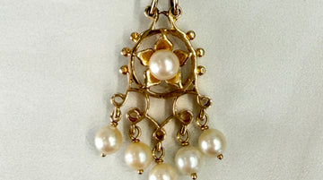 1950's Vintage Pearl Drop Pendant 14k Yellow Gold