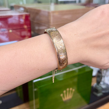 Vintage 1967 Birmingham Wide Engraved Bangle Bracelet 9k Yellow Gold