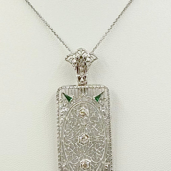 1930s Art Deco Filigree Diamond 14k White Gold Pendant Necklace