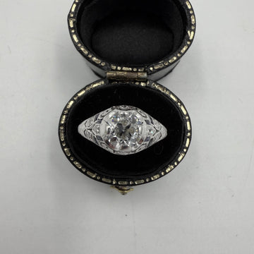 Art Deco 1 Carat TW Diamond 18k White Gold Engagement Ring Circa 1925
