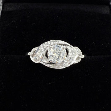 Vintage 1950s Diamond Platinum Engagement Ring
