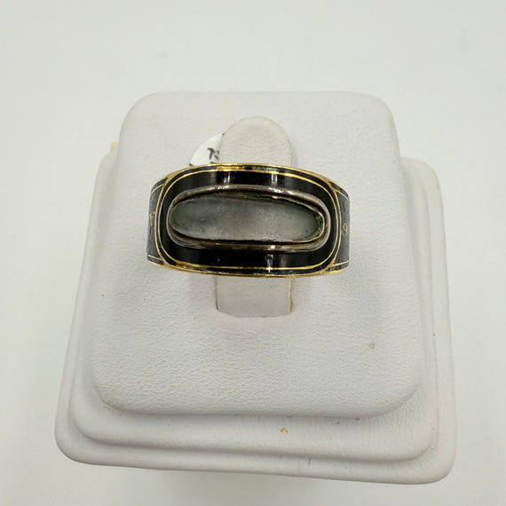 Georgian Mourning Ring In 18k Gold With Enamel Circa 1814