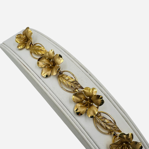 1950s Vintage Flower And Leaf Yellow Gold Bracelet - Jacob's Diamond and Estate Jewelry