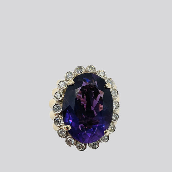 1950s Retro Amethyst Diamond Yellow Gold Cocktail Ring