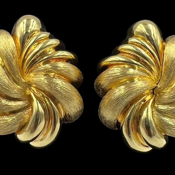 Henry Dunay Floral Swirl 18k Yellow Gold Clip On Earrings With Sabi And Shiny Finish