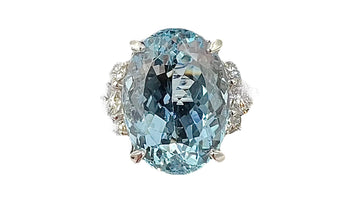 1990s Aquamarine Diamond Platinum Ring